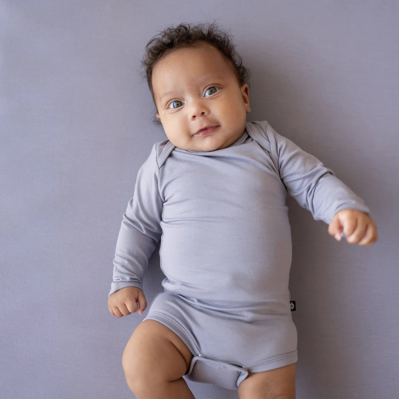 Luxurious Kyte Baby Haze Crib Sheet - Perfect for Your Precious Baby's Sweet Dreams