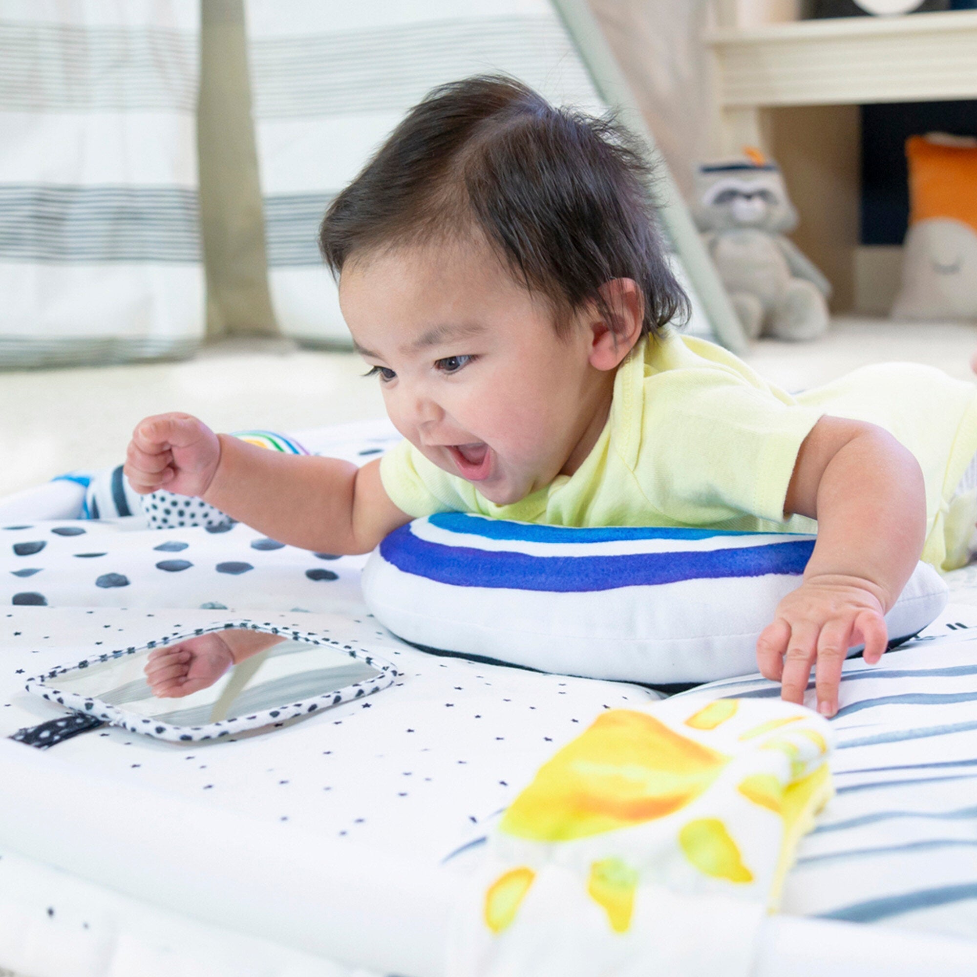 Hot Deal: Sassy Activity Gym for Babies to Reach Milestones
