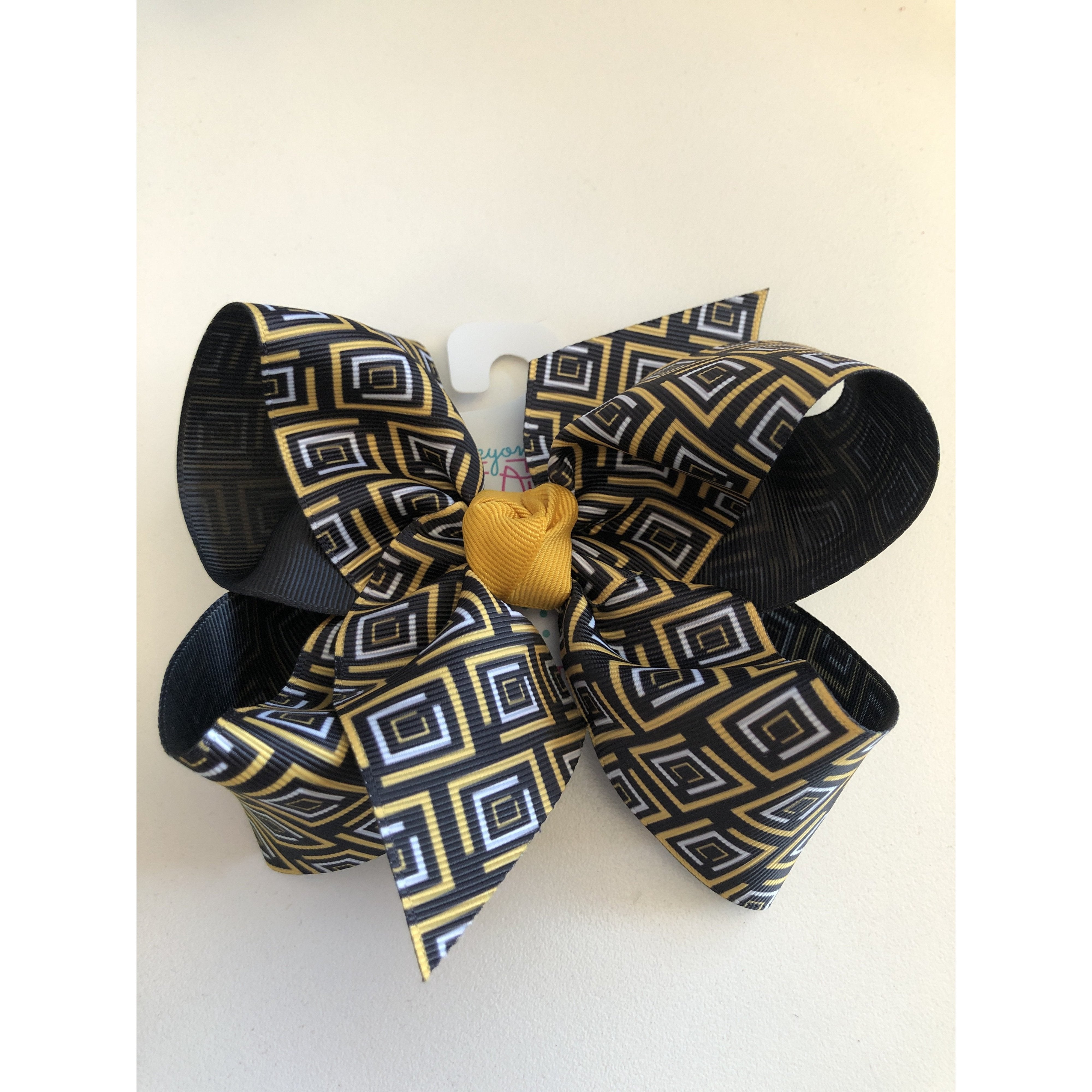 Hot Deal: Beyond Creations XL Specialty Bow with Knot on Alligator Clip