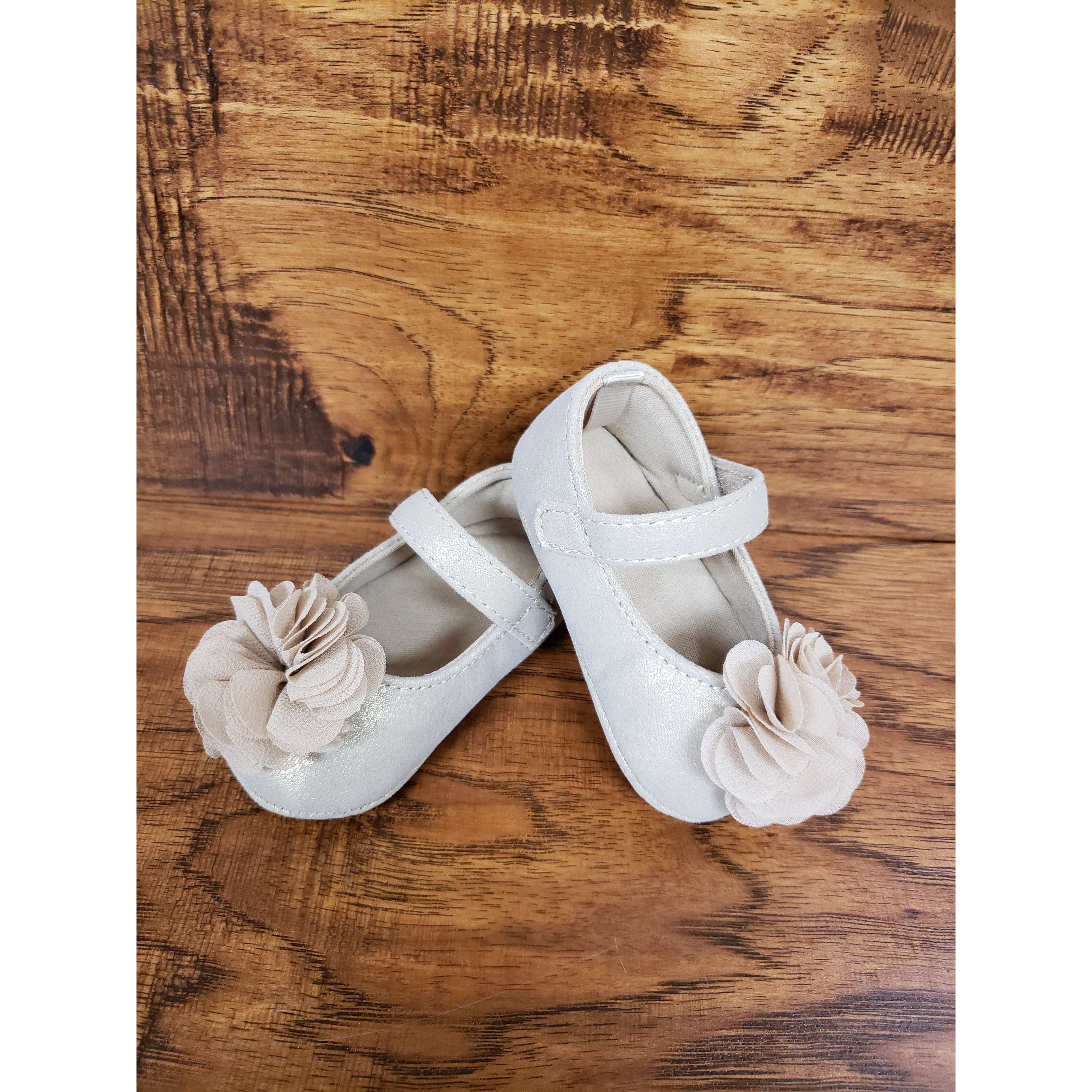 Hot! Trimfoot Skimmer with Champagne Chiffon Flower
