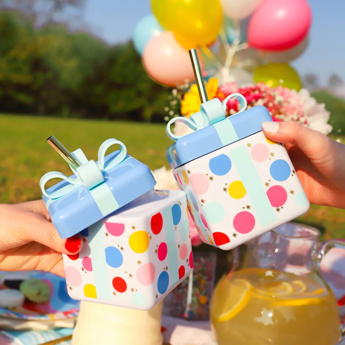 Hot Sale! Reusable 18 oz 'Be A Gift' Party Sipper Cup for Birthday Celebrations