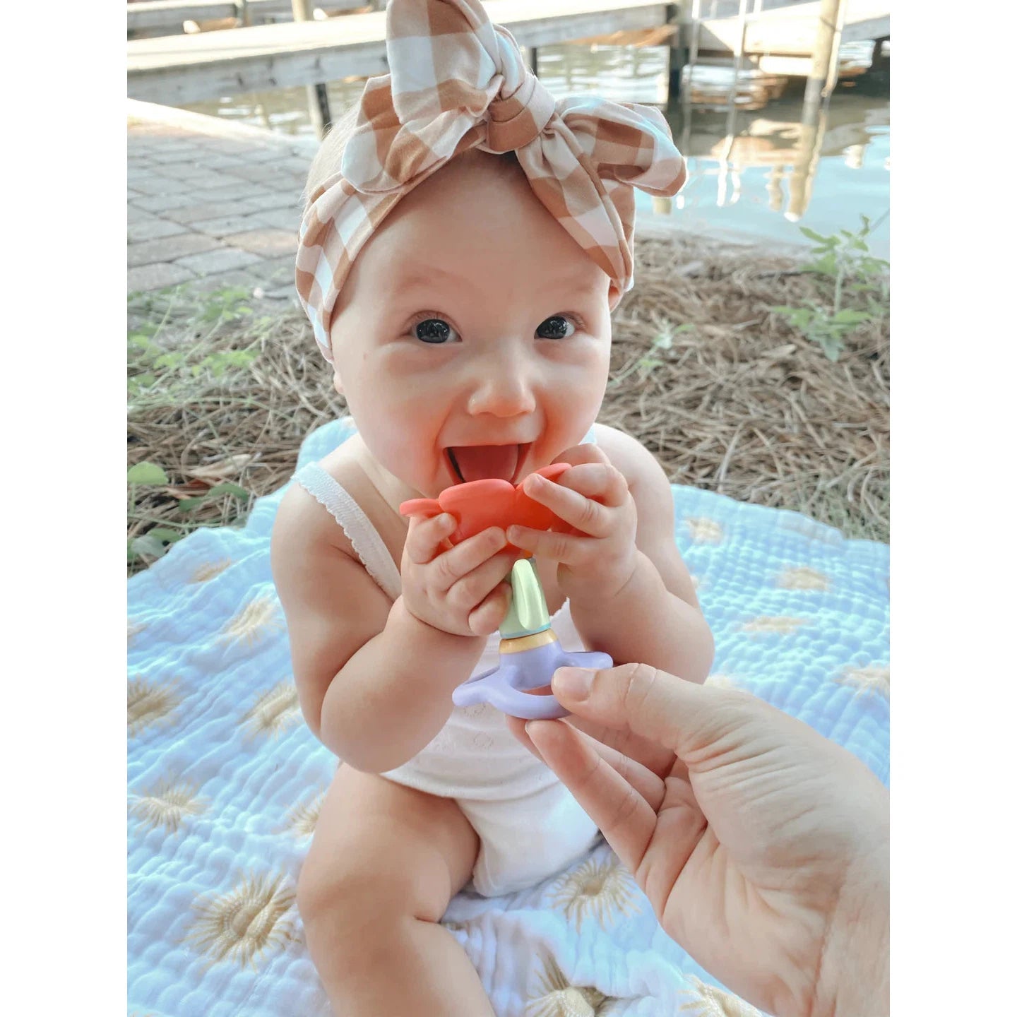 ToyLab Spinning Flower: Ideal Baby Gift